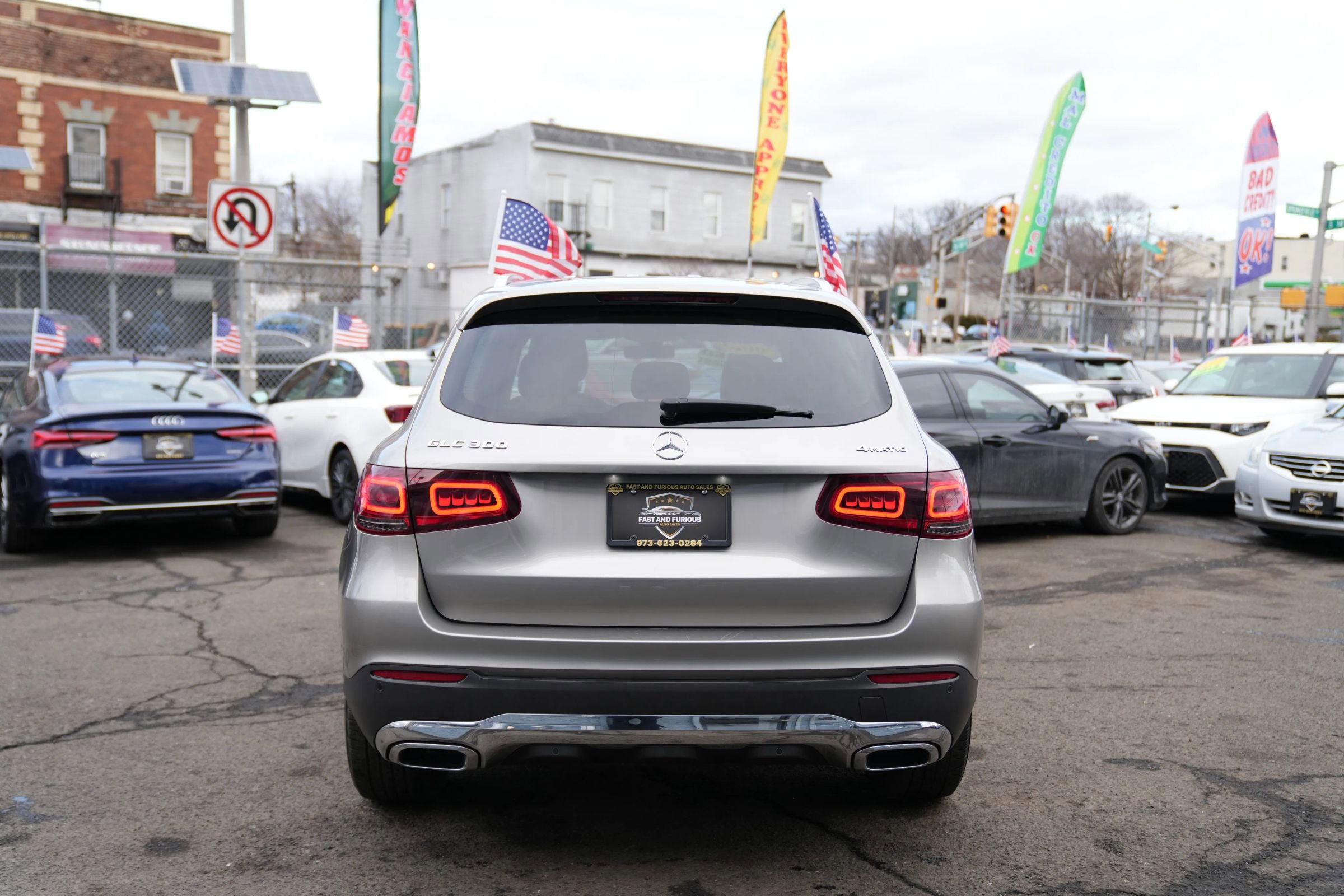Used 2021 Mercedes-Benz GLC 300 4MATIC w/ Premium Package image 6