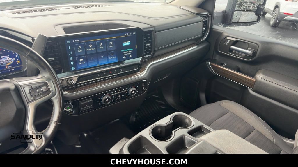 Used 2025 Chevrolet Silverado 2500 LT w/ Convenience Package AWD/4WD image 17