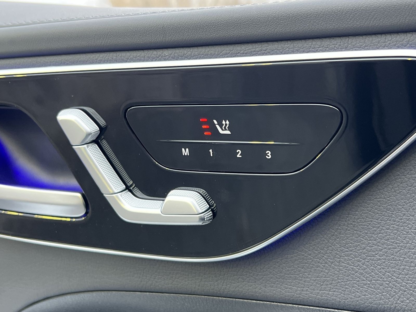Certified 2026 Mercedes-Benz C 300 4MATIC Sedan image 33