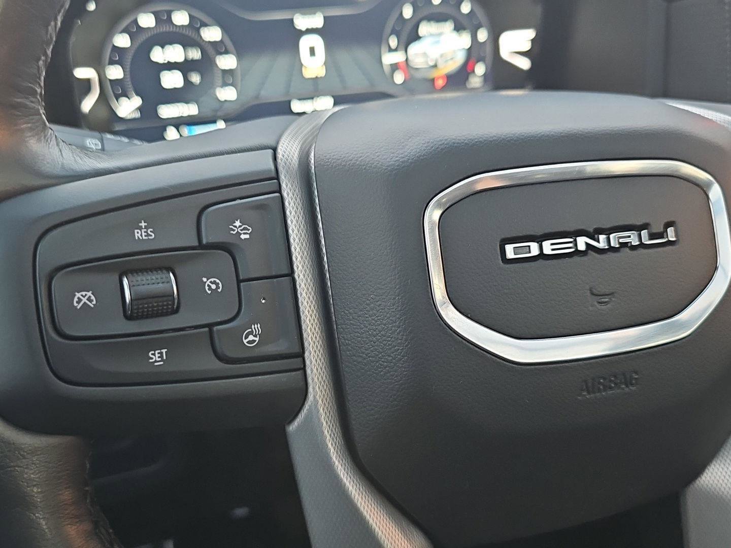 Used 2022 GMC Yukon Denali image 21