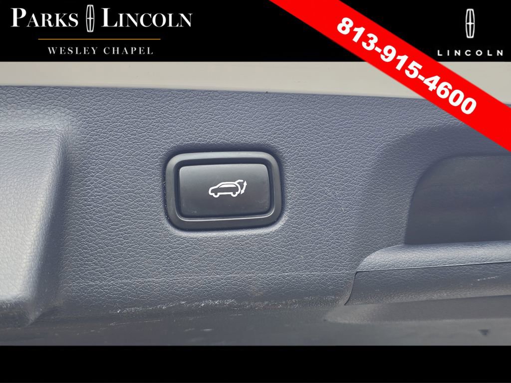 Used 2022 Hyundai Palisade Limited FWD image 9