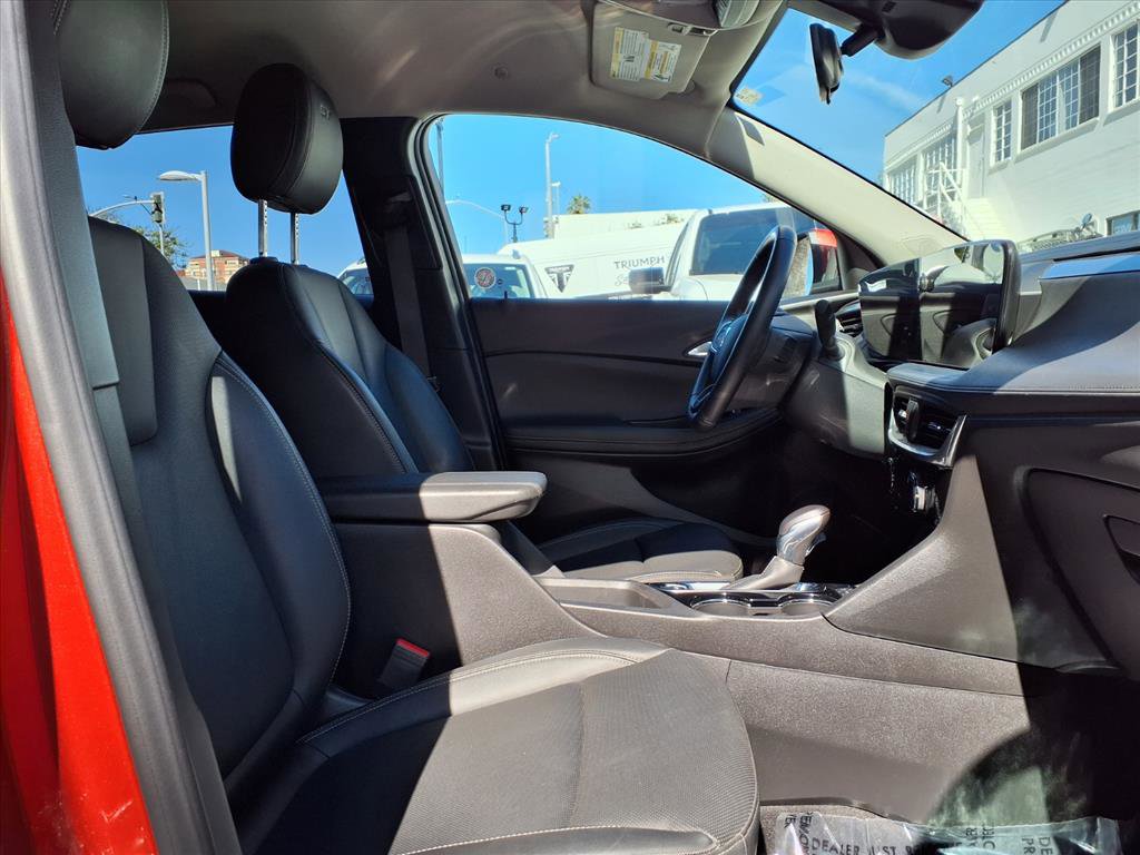 Used 2024 Buick Encore GX Sport Touring image 5