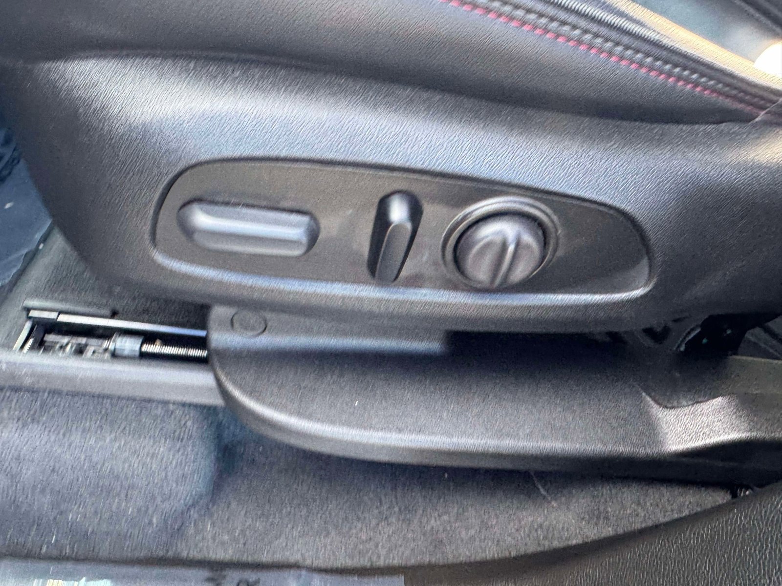 Used 2023 Chevrolet Traverse RS image 22