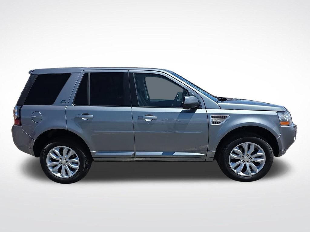 Used 2015 Land Rover LR2 AWD/4WD image 10