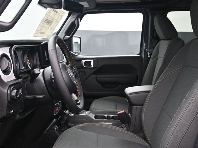 Used 2024 Jeep Gladiator Sport image 12