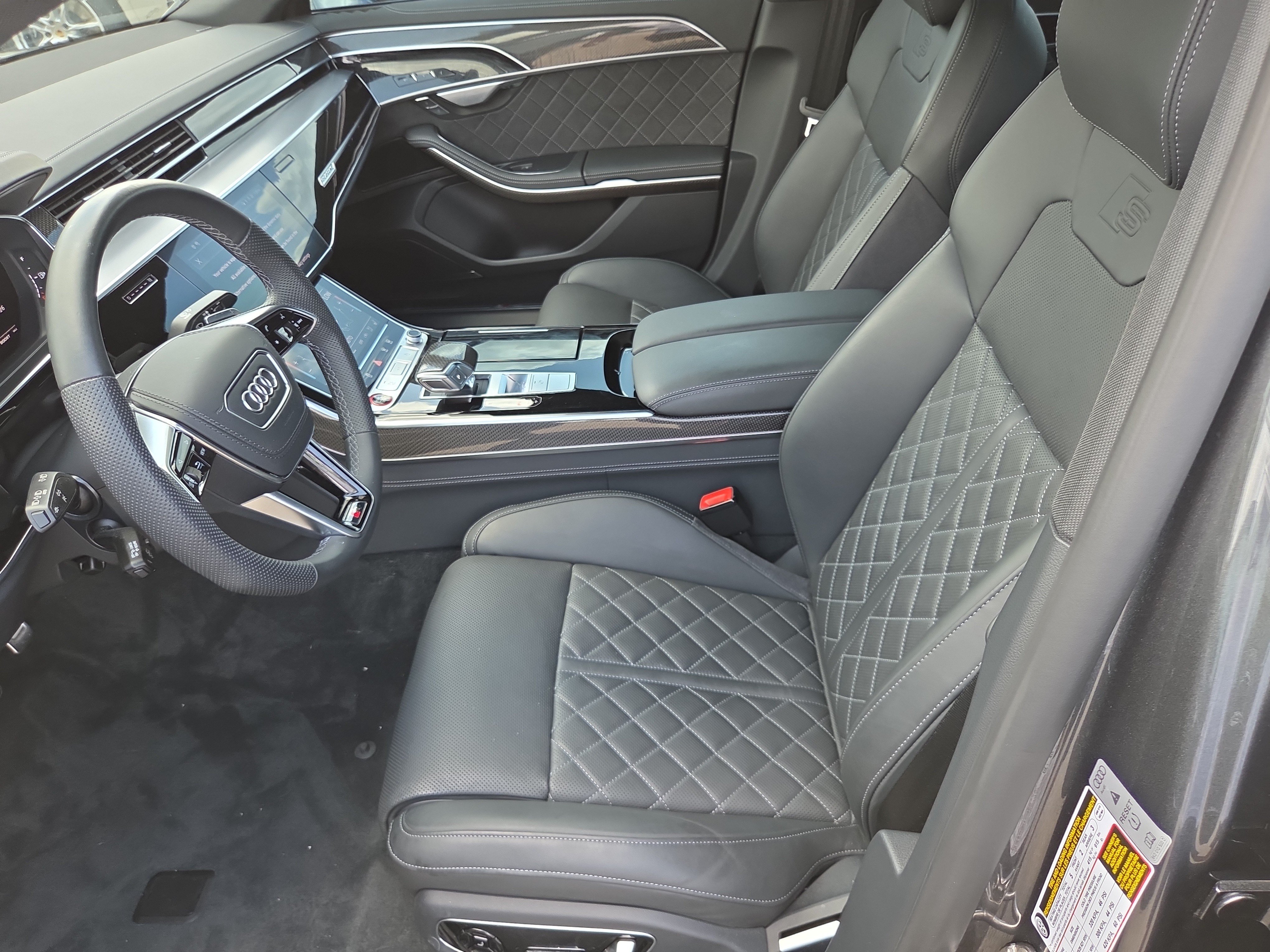 Used 2025 Audi S8 AWD/4WD image 5