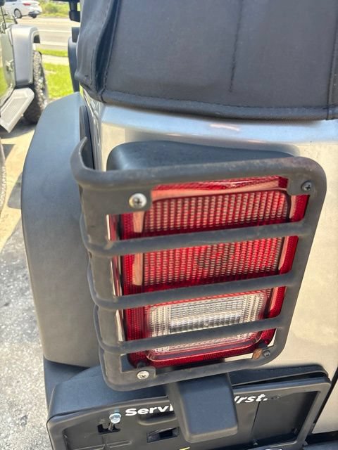 Used 2017 Jeep Wrangler Sport w/ Quick Order Package 24S AWD/4WD image 11