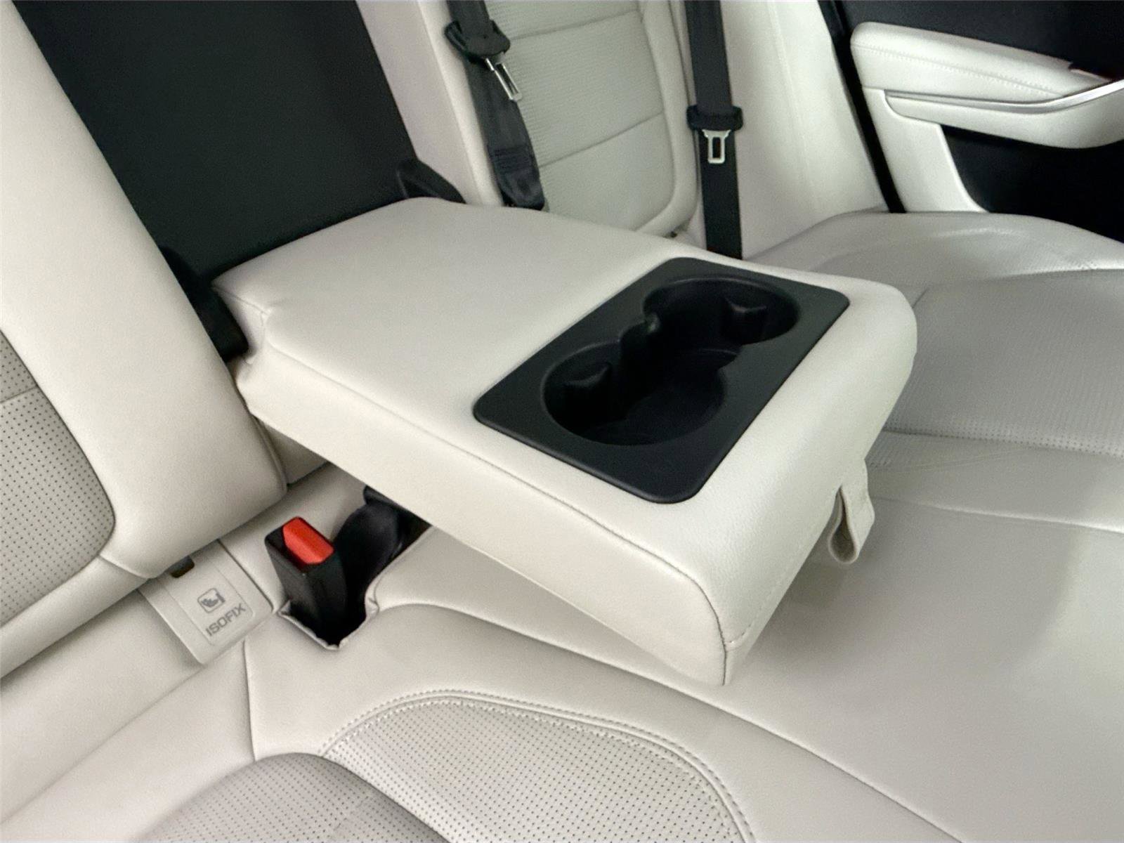 Used 2024 Jaguar XF R-Dynamic SE image 45