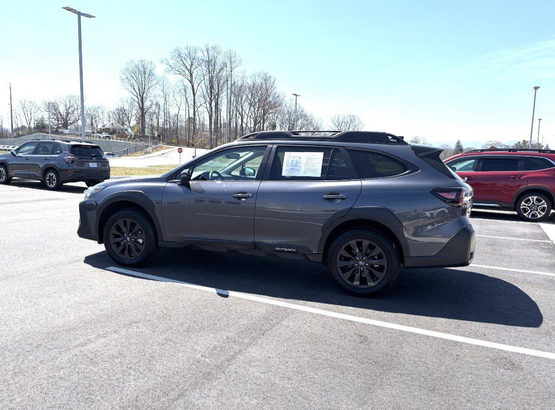 Certified 2025 Subaru Outback Onyx Edition AWD/4WD image 5