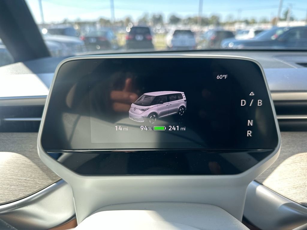 New 2025 Volkswagen ID. Buzz Pro S Plus image 40