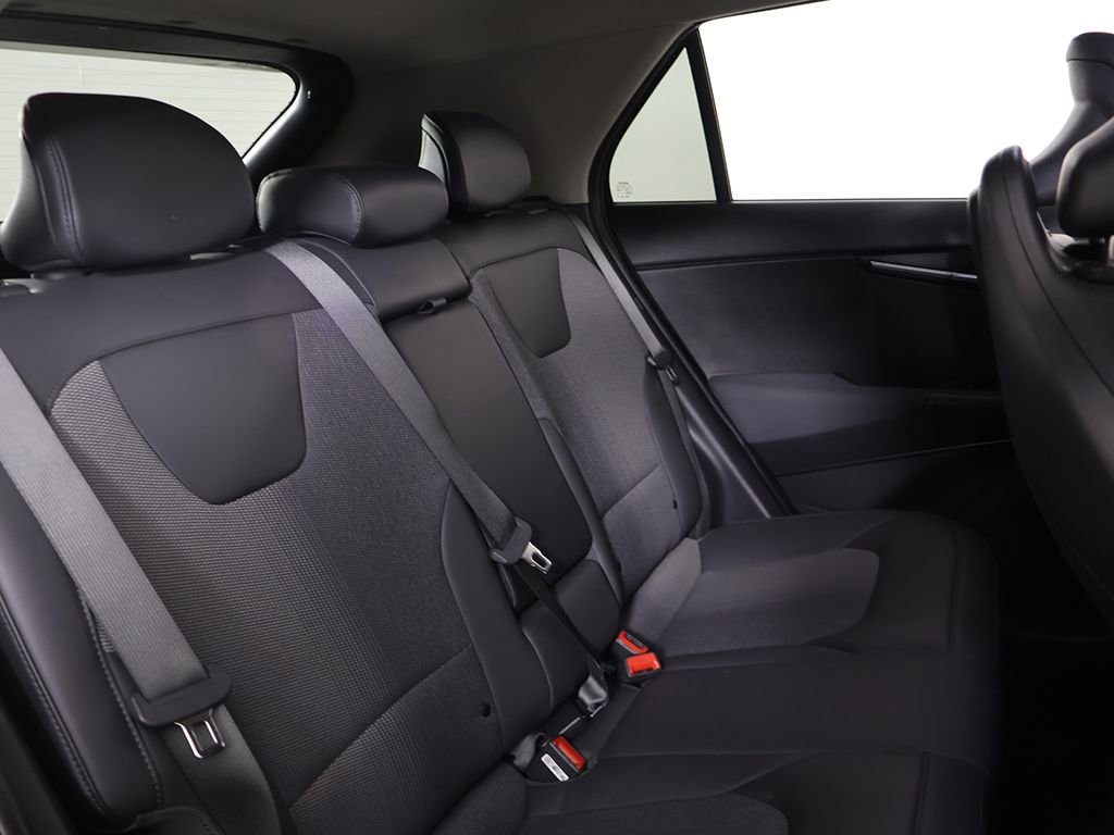 Used 2023 Kia Niro EX Touring image 35