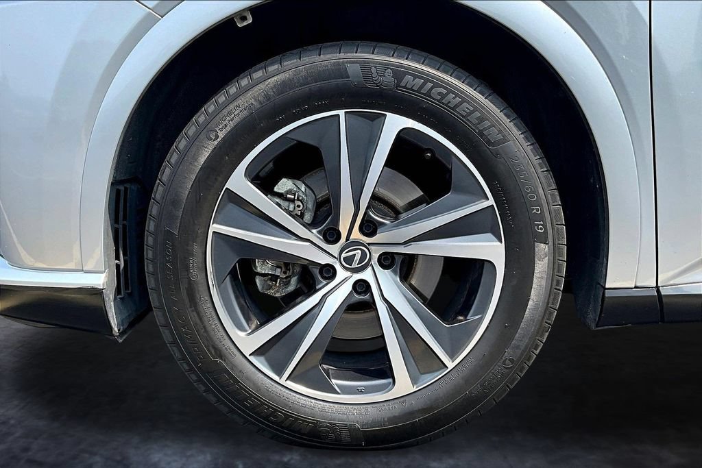 Used 2023 Lexus RX 350 Premium w/ Accessory Package AWD/4WD image 34