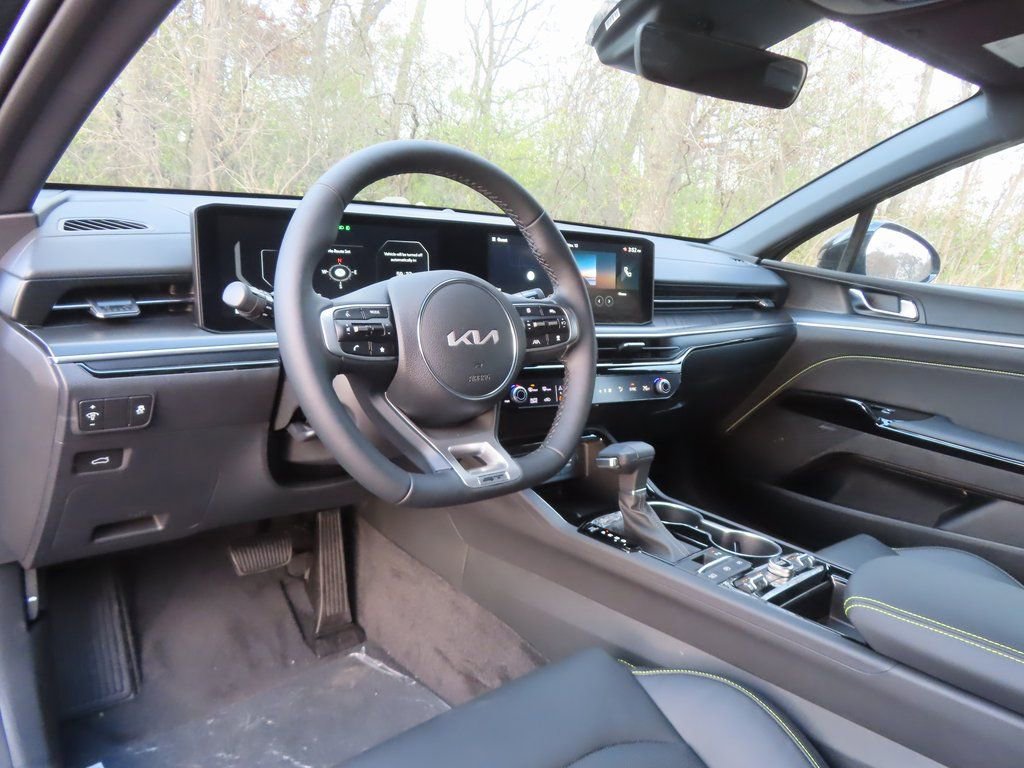 New 2026 Kia K5 GT w/ GT1 Package FWD image 19