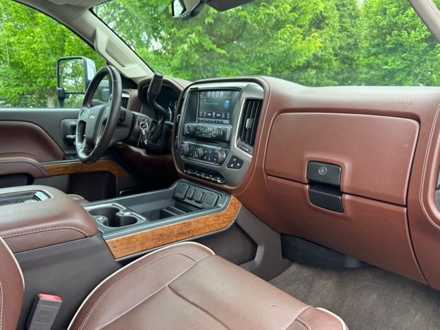 Used 2017 Chevrolet Silverado 2500 High Country AWD/4WD image 13