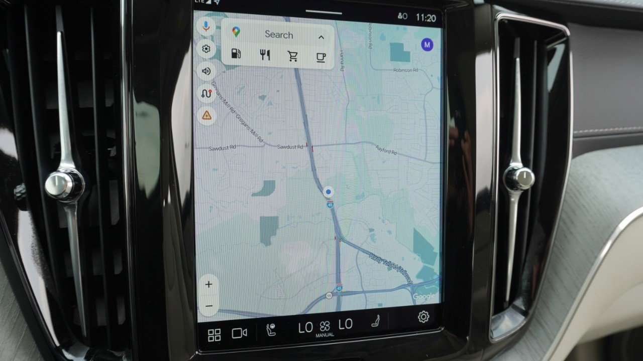 Used 2025 Volvo XC60 B5 Ultra w/ Protection Package Premier image 18