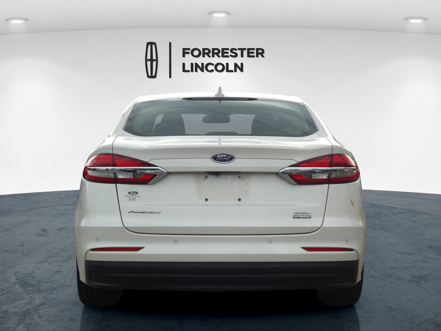 Used 2020 Ford Fusion SEL FWD image 4