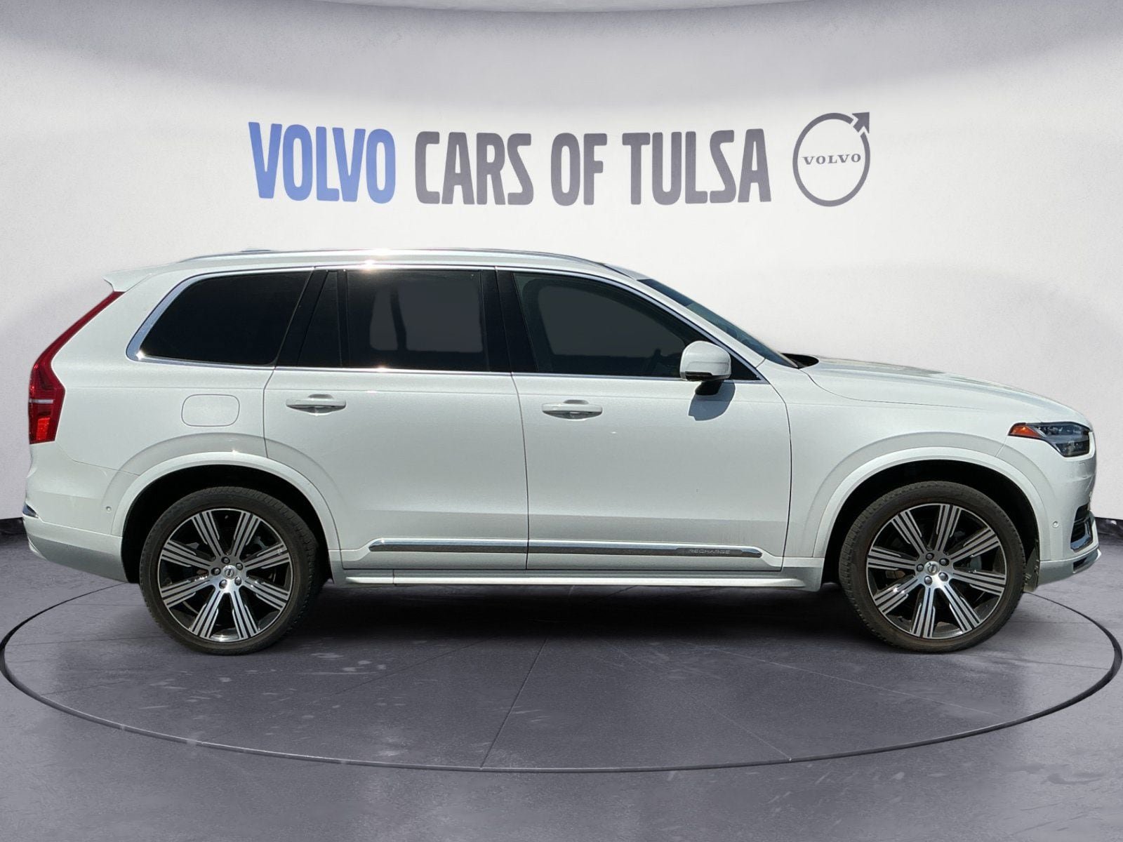 Used 2023 Volvo XC90 T8 Plus w/ Protection Package Premier AWD/4WD image 6