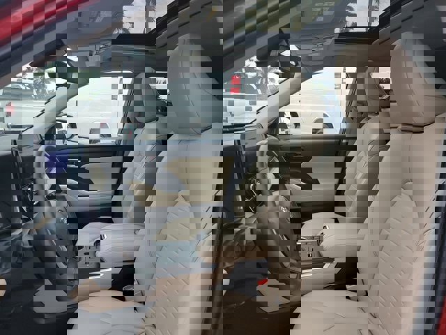 Used 2023 Toyota Highlander XLE image 13