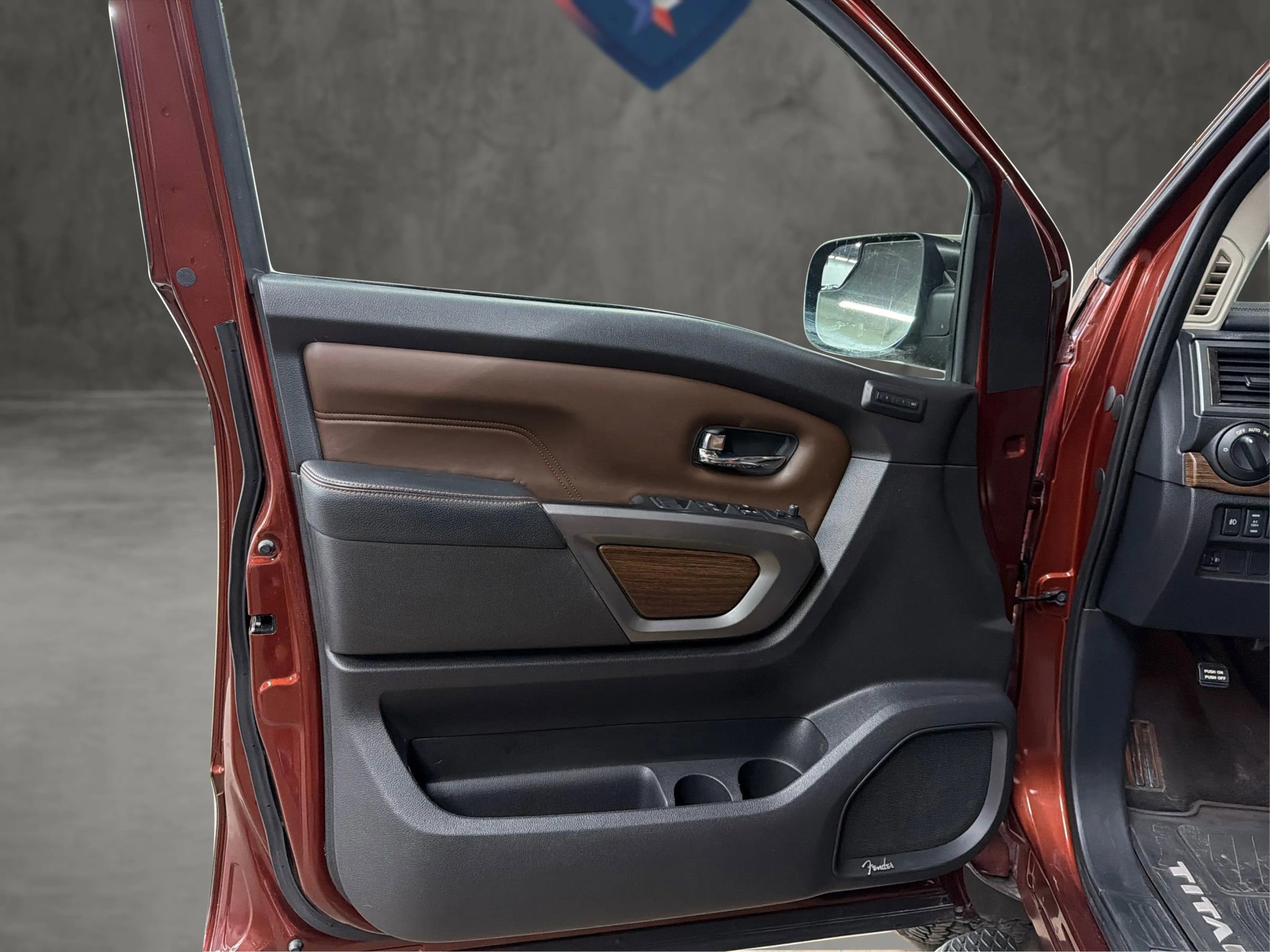 Used 2019 Nissan Titan Platinum Reserve w/ Platinum Utility Package AWD/4WD image 41