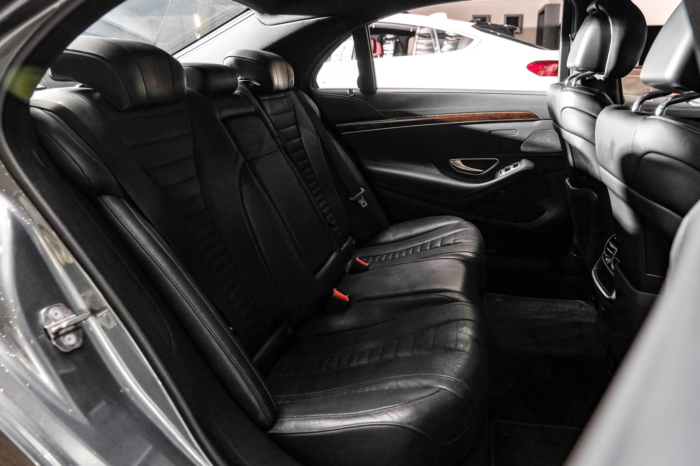 Used 2018 Mercedes-Benz S 560 4MATIC Sedan image 30