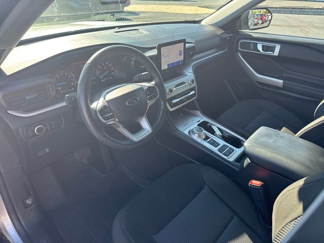 Used 2023 Ford Explorer XLT image 9