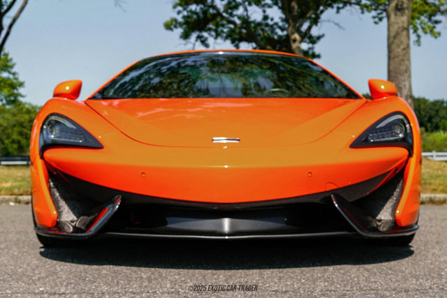 Used 2019 McLaren 570S Spider image 15