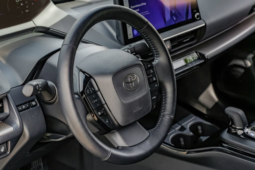 Used 2024 Toyota Prius Limited w/ Limited Premium Package FWD image 18