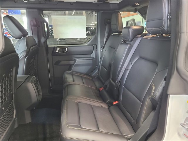 New 2025 Ford Bronco Badlands image 15