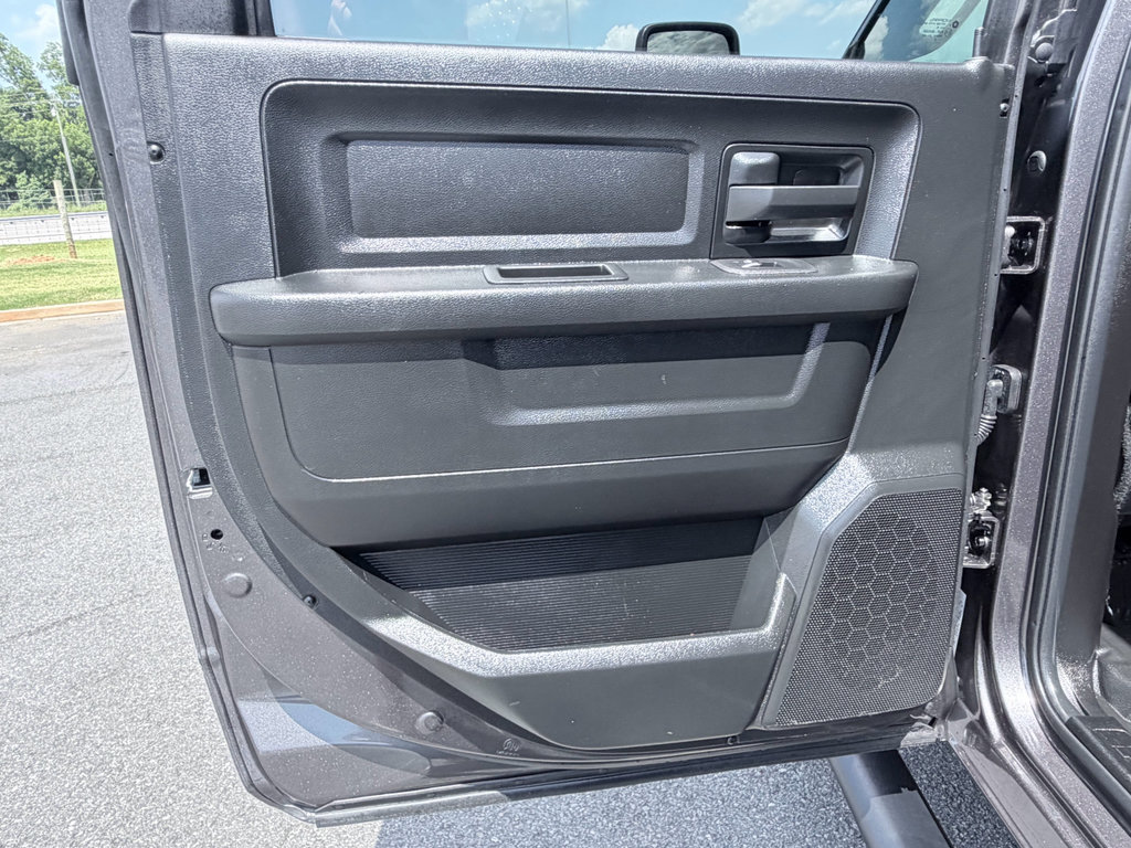 Used 2025 RAM 3500 Tradesman AWD/4WD image 31