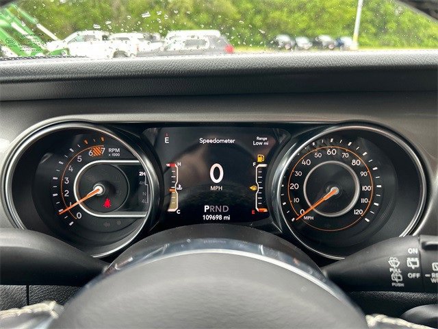 Used 2020 Jeep Wrangler Unlimited Sahara image 20