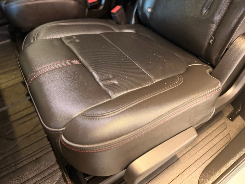 Used 2023 Chevrolet Traverse RS w/ LPO, Floor Liner Package image 21