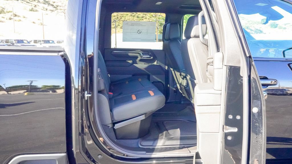 New 2026 GMC Sierra 2500 AT4 w/ AT4 Premium Plus Package image 16