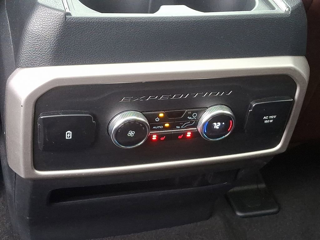 Used 2024 Ford Expedition Max Limited image 12