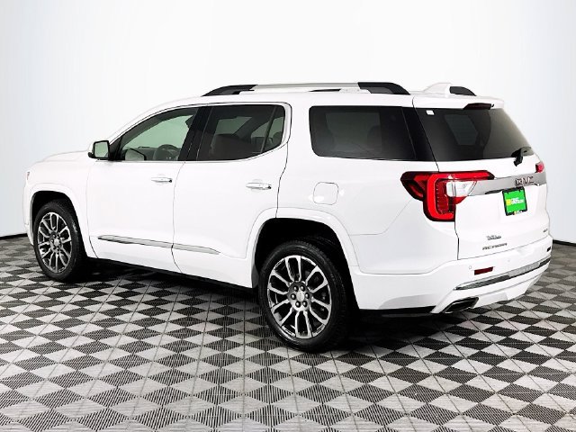 Used 2023 GMC Acadia Denali AWD/4WD image 6
