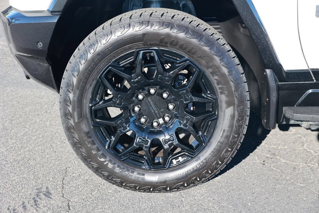 Used 2025 GMC Hummer EV 2X AWD/4WD image 11