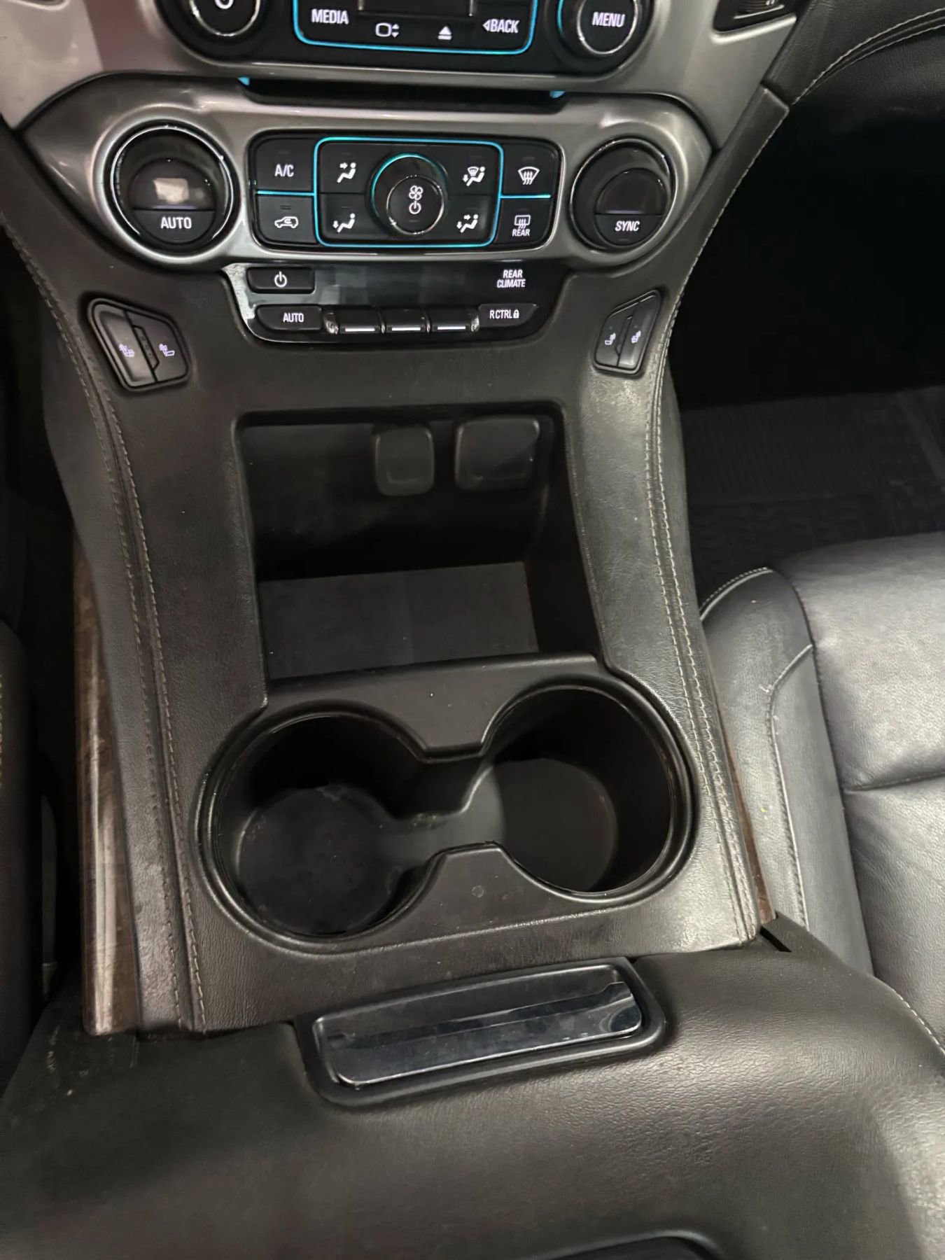 Used 2018 Chevrolet Tahoe LT image 31