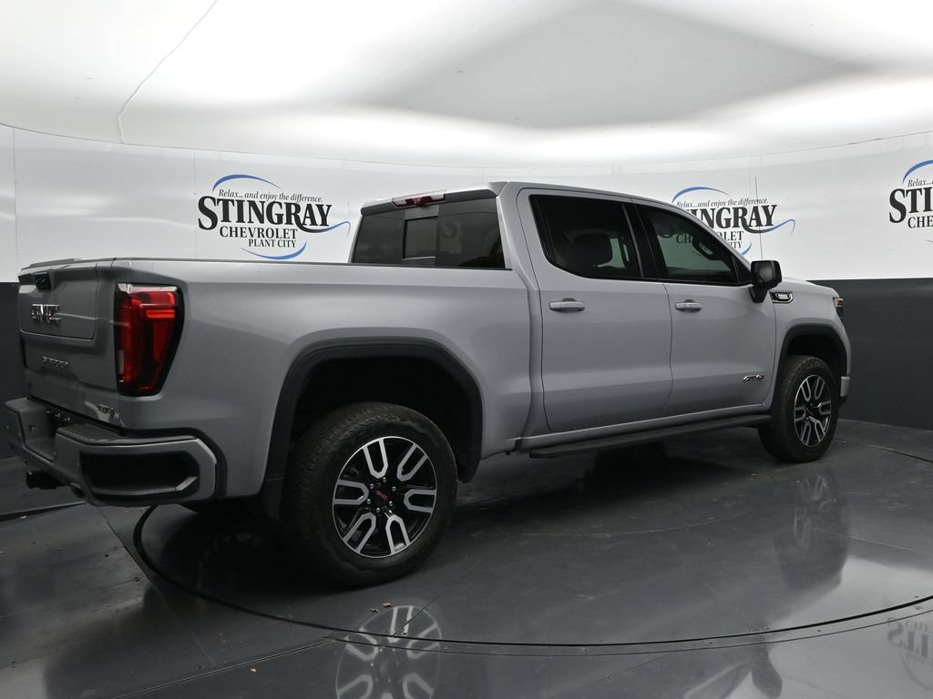 Used 2025 GMC Sierra 1500 AT4 w/ AT4 Premium Package AWD/4WD image 7
