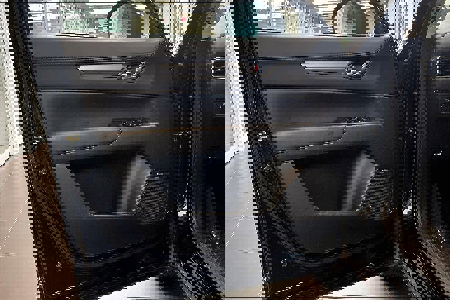 Used 2020 MAZDA CX-5 Touring image 23