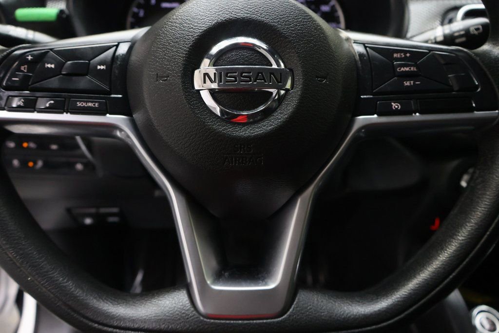 Used 2020 Nissan Kicks S image 18