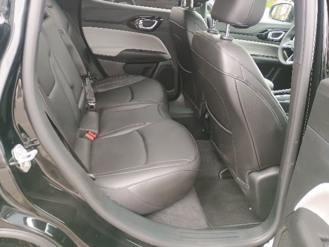 Used 2024 Jeep Compass Limited AWD/4WD image 17