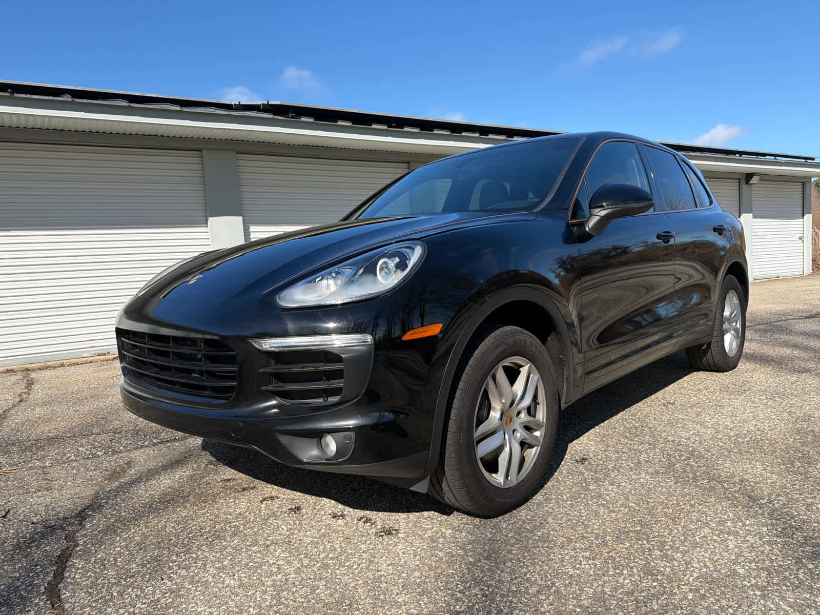 Used 2018 Porsche Cayenne Platinum Edition image 1
