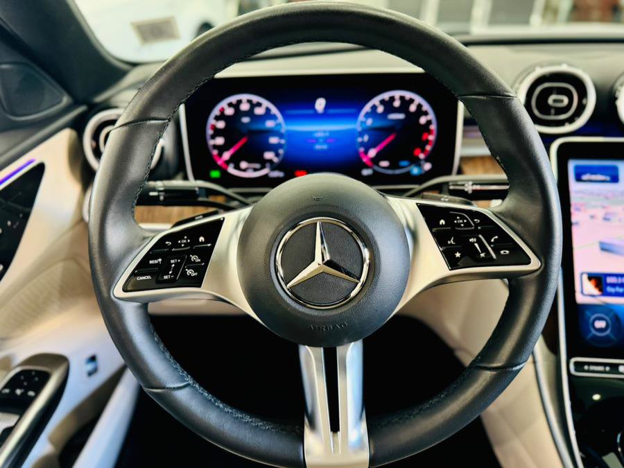 Used 2025 Mercedes-Benz C 300 4MATIC Sedan image 26