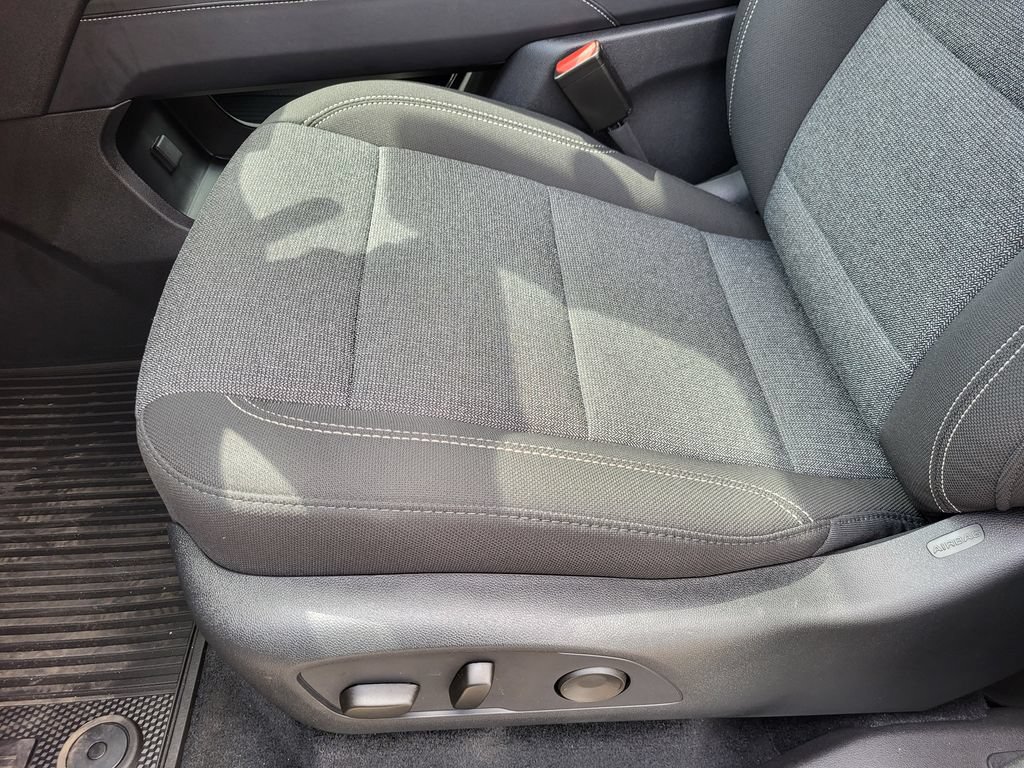 New 2025 GMC Acadia Elevation w/ Black Edition AWD/4WD image 13
