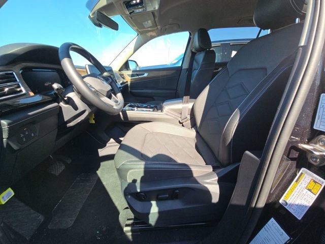 Used 2025 Volkswagen Atlas SE image 9