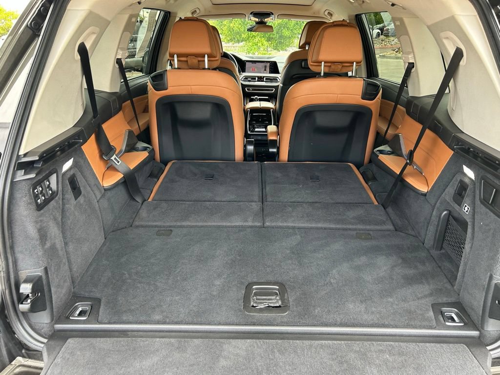 Used 2020 BMW X7 xDrive40i w/ Premium Package AWD/4WD image 28