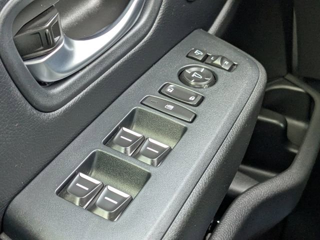 Used 2025 Honda Pilot TrailSport image 32