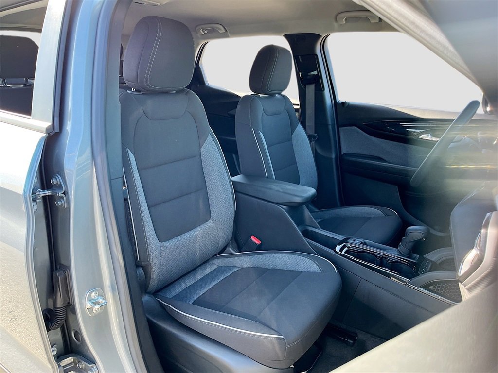 Used 2024 Chevrolet TrailBlazer LT w/ Driver Confidence Package image 24