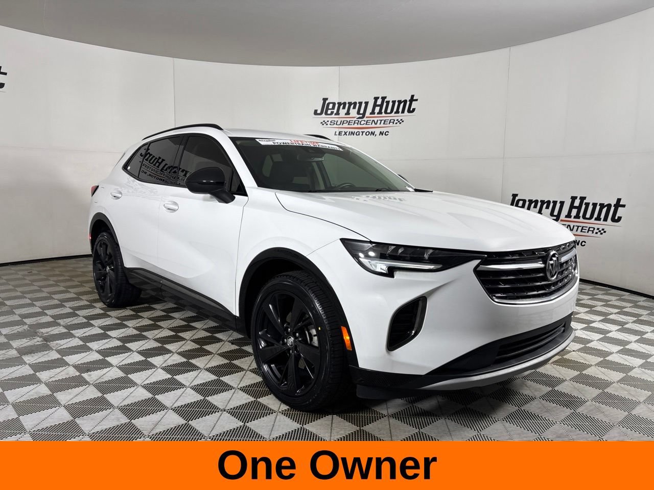 Used 2023 Buick Envision Essence w/ Sport Touring Package AWD/4WD image 4