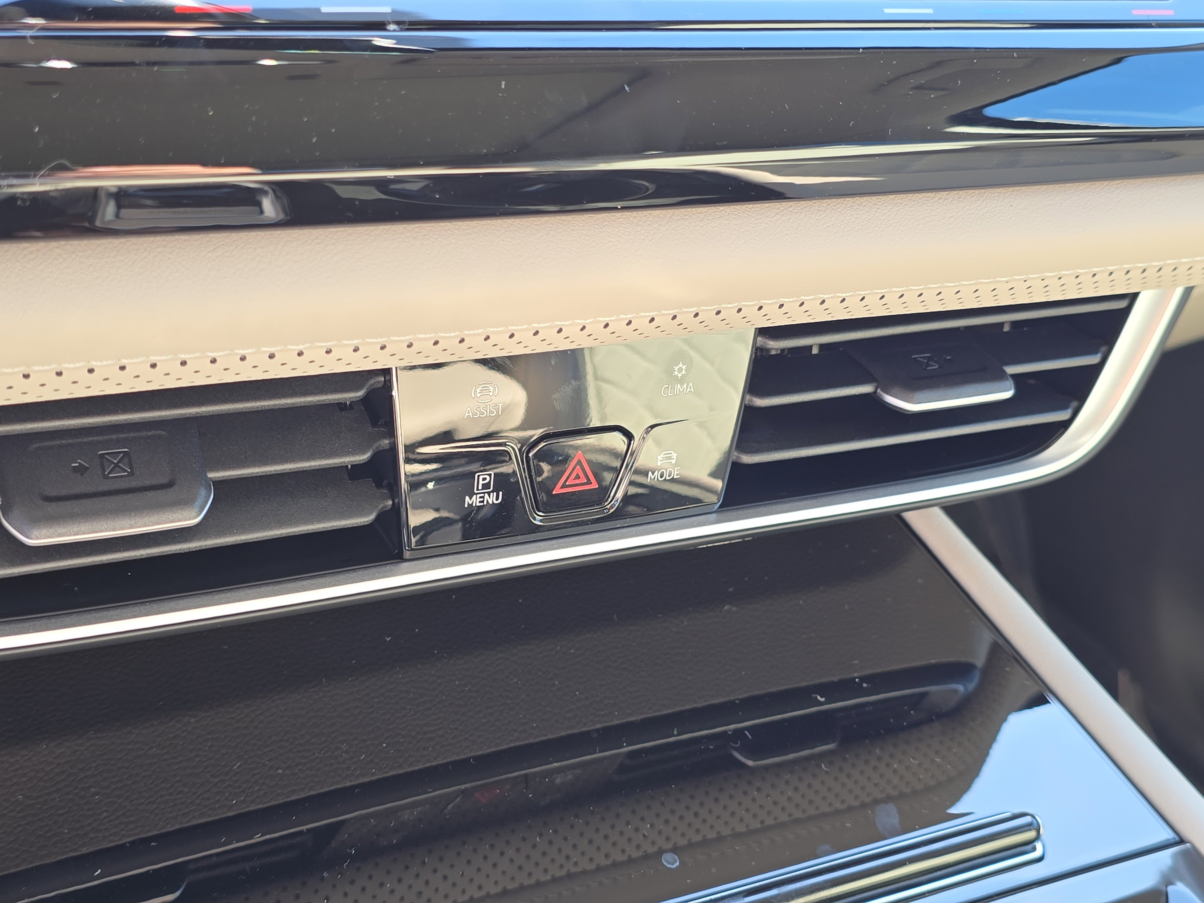 New 2026 Volkswagen Atlas SEL Premium R-Line image 26