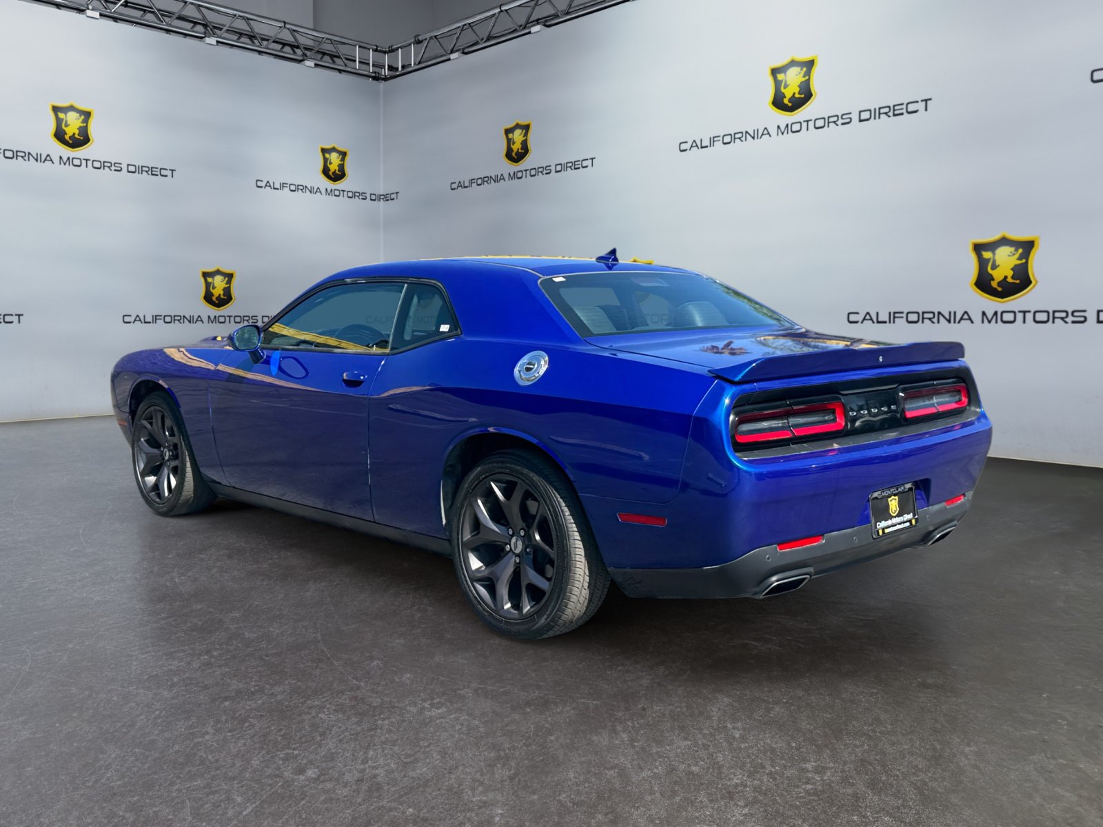 Used 2018 Dodge Challenger SXT Plus RWD image 3